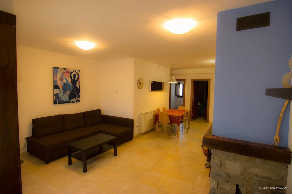 Apartamentos Turisticos Rio Gallego Fontellas  Εξωτερικό φωτογραφία